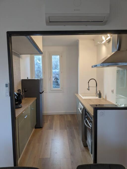 Appartment - Vue Imprenable Sur La Cite Medievale - Parking Gratuit - Climatise Carcassonne Esterno foto